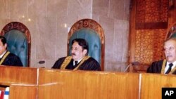 چیف جسٹس افتخار چودھری (فائل فوٹو)