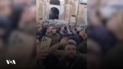 لحظه ورود ابومحمد جولانی، رهبر گروه «هیئت تحریر الشام» به مسجد اموی دمشق