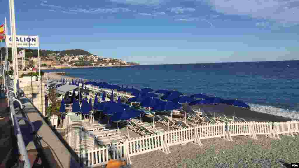 توریست&zwnj;های حاضر در این شهر زیبا و خوشنام حالا دیگر دنبال تفریح و شنا نیستند