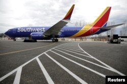 Boeing 737 Max 8 milik Southwest Airlines tampak baru keluar dari fasilitas produksi Boeing di Renton, Washington, AS, 13 Maret 2018