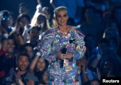 کیتی پری در مراسم جوائز بهترین موزیک ویدئوی ام تی وی