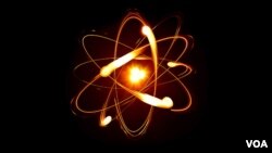 İnsanların davranışını atomların davranışı kimi proqnozlaşdırmaq mümkün deyil.