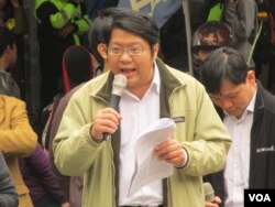 两岸协议监督联盟召集人赖中强（美国之音张永泰拍摄）