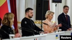 Rais wa Ukraine Zelenskiy ashiriki mkutano wa pamoja wa waandishi wa habari pamoja na viongozi wa EU na Canada, mjini Kyiv, Februari 24, 2024.