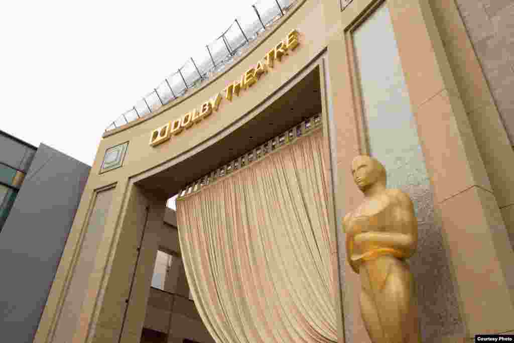 Atmosfer karpet merah di Dolby&reg; Theatre di Hollywood, California (2/3).