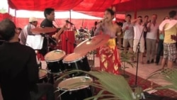 Rock Musicians 'Carry On' in Pakistan