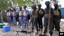 Des soldats somaliens sécurisent la capitale à la veille de l'élection présidentielle à Mogadishu, le 7 février 2017.