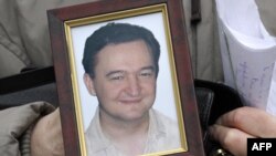 Rusiya prokurorları vəkil Sergey Maqnitskinin işinə yenidən baxılmasına qərar verib