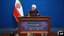 지난 17일 이란 테헤란에서 하산 로하니 대통령이 기자회견을 하고 있다.
