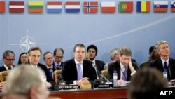 NATO-ja thotë se do të luftojë krahas forcave afgane