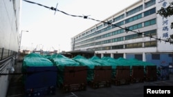 新加坡装甲车被扣押在香港货运港口