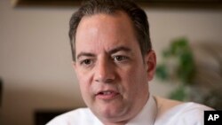 라인스 프리버스 백악관 비서실장이 공화당 전국위원회(RNC) 의장이던 지난해 AP통신과 인터뷰하고 있다. (자료사진)