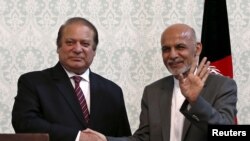 په پاکستان کې حکومتي او دیپلوماتیکو منابعو پاکستاني چارواکو ته د افغان ولسمشر د لیک په استولو بې خبري ښودلې ده.