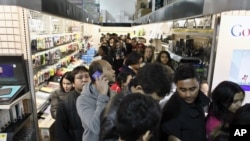 “黑色星期五”开启美国假日购物季节