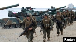 지난달 26일 미·한 연합 훈련인 독수리 연습의 일환으로 한국 포항에서 실시한 해병대 상륙훈련.