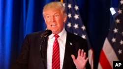 ترامپ می گوید توافق اتمی موجب می شود که ایران در مسیر دستیابی به سلاح اتمی قرار گیرد