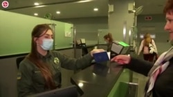 Russian TV Accuses Kyiv of Forsaking Ukrainians in Wuhan; Evacuee Tells Different Story