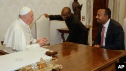  ጠቅላይ ሚኒስትር ዐብይ አሕመድ ርዕሰ-ሊቃነ-ጳጳሳት ዘካቶሊካዊያን አቡነ ፍራሲዝን 