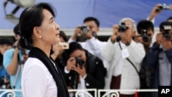 Aung San Suu Kyi - Martyrs' Day