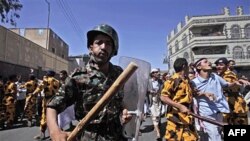 Yemen Devlet Başkanı Göstericilerin Korunmasını İstedi