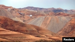 북한 무산 인근의 철광산. (자료사진)