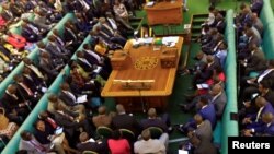 FILE - Wabunge wa Uganda wakiwa katika kikao Kampala, Uganda, Sept. 21, 2017.
