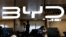 រូបឯកសារ៖ ស្លាកសញ្ញា BYD ត្រូវបានបង្ហាញនៅឯពិព័រណ៍រថយន្តអន្តរជាតិទីក្រុងប៉េកាំងនៅថ្ងៃទី២៥ ខែមេសា ឆ្នាំ២០២៤។ 