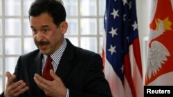 استیون مال یکی از سخنرانان در نشست مرکز بای پارتیزان در واشنگتن بود. 