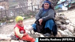 "Qızıl üstündə oturan" Çovdar kəndinin sakinləri