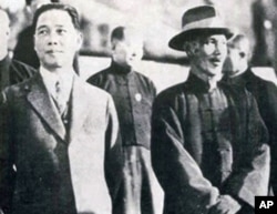 汪精卫(左)与蒋中正