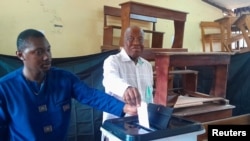 ኣልበርት ኦንዶ ኦሳ ኣብ እዋን ዝሓለፈ ምርጫ - ፋይል