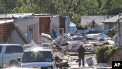 2015年5月7日恶劣天气袭击俄克拉何马城后留下的废墟