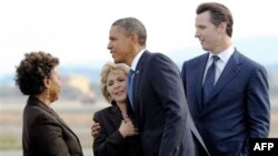 Նախագահ Օբաման սատարում է Բարբարա Բոքսերի նախընտրական արշավը