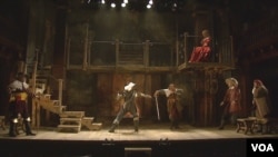 莎翁戏剧表演 （福尓杰莎士比亚图书馆提供）