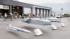 FILE - Beberapa rudal termasuk rudal jelajah serang presisi peluncuran jarak jauh Taurus (ke-2 dari kiri) dipamerkan di ajang "Airpower 24" di Zeltweg, Austria, 6 September 2024.
