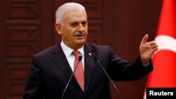 بینالی ییلدریم، نخست وزیر ترکیه - عکس آرشیوی