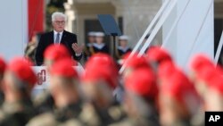 Presiden Jerman Frank-Walter Steinmeier berpidato dalam upacara peringatan 80 tahun dimulainya Perang Dunia II di Warsawa, Polandia, 1 September 2019. (Foto:AP)