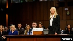 Пэм Бонди, кандидат на пост генерального прокурора, на слушаниях по утверждению ее кандидатуры в Юридическом комитете Сената, 15 января 2025 года. REUTERS/Elizabeth Frantz/