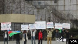 Azərbaycanlılar əsgər ölümlərinə BMT-nin baş qərargahının önündə etiraz etdi