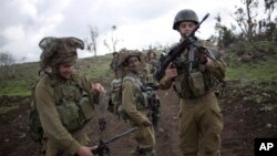 سربازان اسرائیلی در بلندی های جولان در نزدیکی مرز سوریه