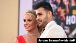 بریتنی اسپیرز و سام اصغری