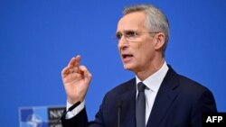 Sekretari i Përgjithshëm i NATO-s Jens Stoltenberg gjatë konferencës për shtyp në Bruksel më 14 shkurt, 2024/AFP