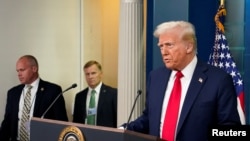 Президент Дональд Трамп обращается к стране в связи с авиакатастрофой над Вашингтоном. 30 января 2025 г. 