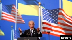 Presidenti Biden në Kiev, në korrik 2009