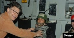 عکسی که فرنکن در آن به آزار جنسی و بد رفتاری متهم شده بود.