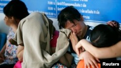 지난 2007년 태국 치앙라이의 경찰서에서 대기 중인 탈북 여성들. (자료사진)