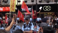 香港本土派与亲中团体旺角街头对阵