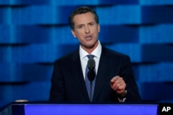 گوین نیوسام، معاون فرماندار کالیفرنیا و پیشتاز انتخابات فرماداری از حزب دمکرات