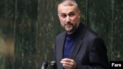 حسین امیرعبداللهیان وزیر امور خارجه ایران. آرشیو