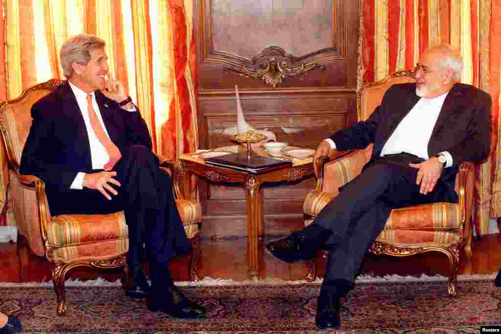 در حالی وزیرای خارجه آمریکا و ایران در نیویورک دیدار می کنند که اندیشکده &quot;چتم هاوس&quot; جان کری و محمد جواد ظریف&nbsp; را به عنوان یکی از نامزدهای دریافت جایزه سال ۲۰۱۶ خود اعلام کرد. چتم هاوس می گوید این دو به دلیل نقش اساسی که در سال ۲۰۱۵ در رسیدن به توافق جامع هسته ای داشتند، به طور مشترک نامزد دریافت این جایزه شده اند.